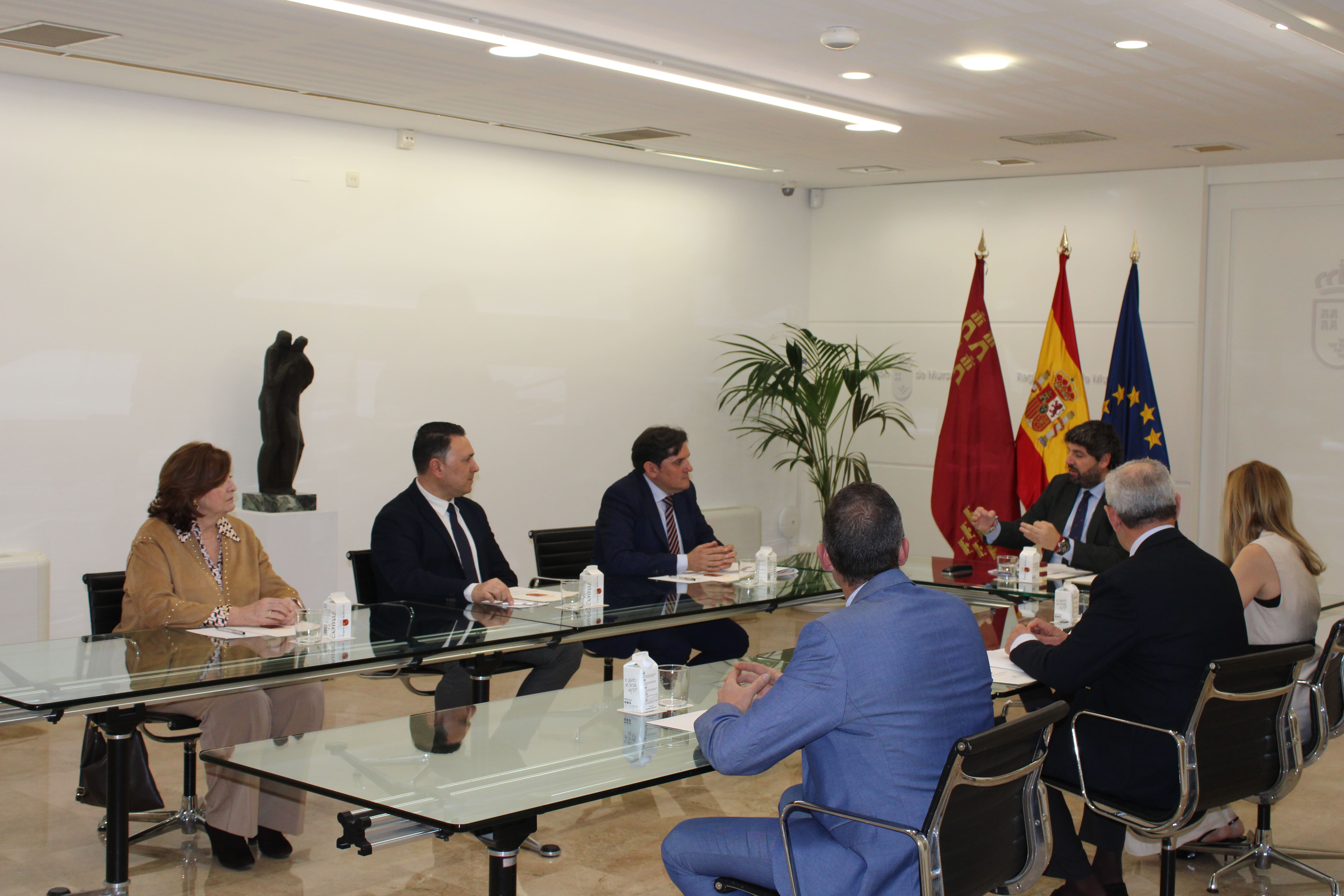 Reunión amusal Presidente Lopez Miras